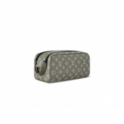 LOUIS VUITTON DOPP KIT G65 M12651 (28*16.5*15cm)